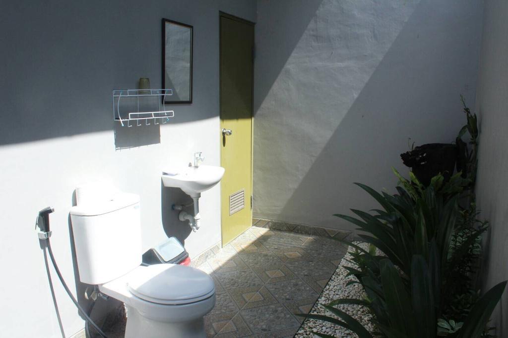 Purnama Guesthouse Canggu Exterior foto